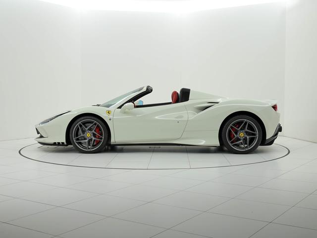 Ｆ８スパイダー Ｆ１　ＤＣＴ　ＬＥＤ付ステアリング　フェラーリ認定中古車　メーカー保証付　フェラーリ・ロードサイドアシスタンス　Ｆｅｒｒａｒｉ　Ａｐｐｒｏｖｅｄ（8枚目）