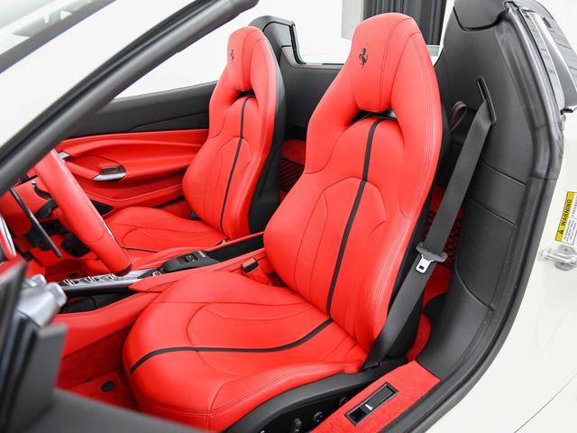 Ｆ８スパイダー Ｆ１　ＤＣＴ　ＬＥＤ付ステアリング　フェラーリ認定中古車　メーカー保証付　フェラーリ・ロードサイドアシスタンス　Ｆｅｒｒａｒｉ　Ａｐｐｒｏｖｅｄ（15枚目）
