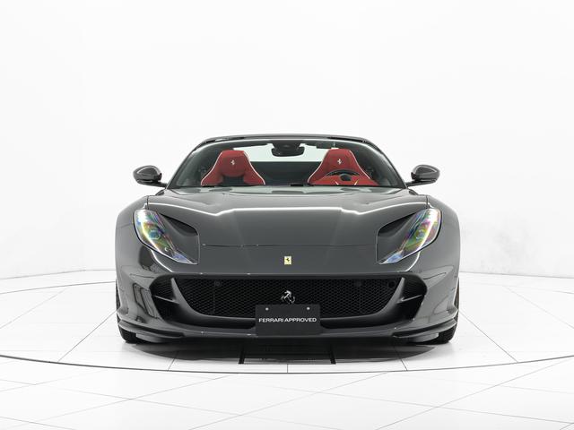 ８１２ＧＴＳ Ｆ１　ＤＣＴ　ＧｒｉｇｉｏＳｃｕｒｏ　フェラーリ認定中古車　正規ディーラー車　メーカー保証付　フェラーリ・ロードサイドアシスタンス　Ｆｅｒｒａｒｉ　Ａｐｐｒｏｖｅｄ（5枚目）