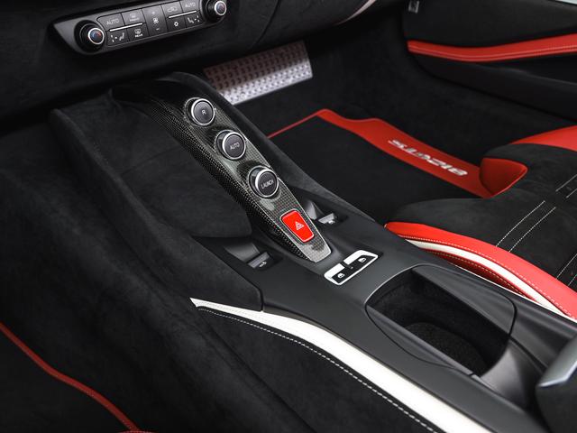 ８１２ＧＴＳ Ｆ１　ＤＣＴ　ＧｒｉｇｉｏＳｃｕｒｏ　フェラーリ認定中古車　正規ディーラー車　メーカー保証付　フェラーリ・ロードサイドアシスタンス　Ｆｅｒｒａｒｉ　Ａｐｐｒｏｖｅｄ（19枚目）