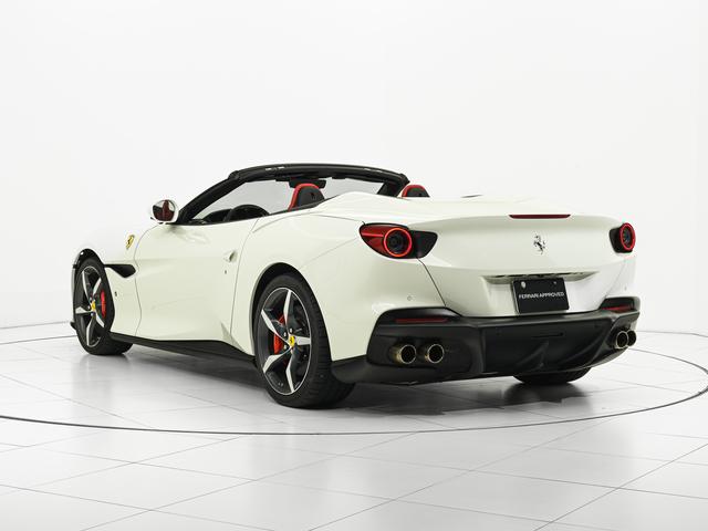 ポルトフィーノＭ Ｆ１　ＤＣＴ　ＬＥＤ付ステアリング　フェラーリ認定中古車　正規ディーラー車　メーカー保証付　フェラーリ・ロードサイドアシスタンス　Ｆｅｒｒａｒｉ　Ａｐｐｒｏｖｅｄ（7枚目）