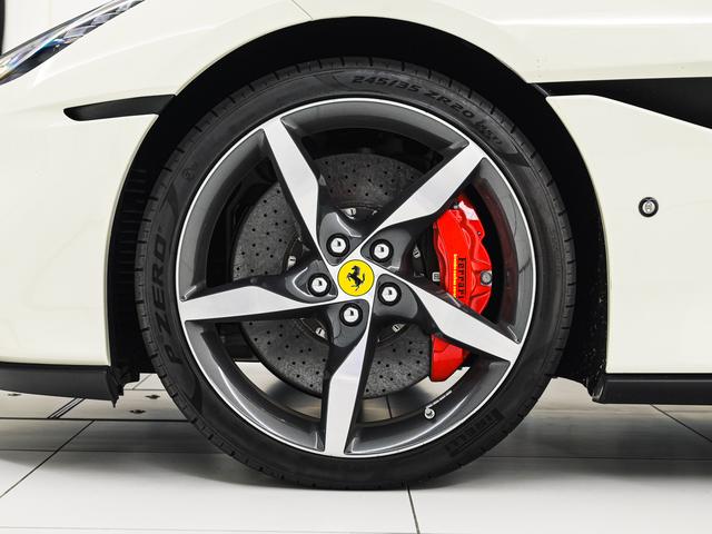 ポルトフィーノＭ Ｆ１　ＤＣＴ　ＬＥＤ付ステアリング　フェラーリ認定中古車　正規ディーラー車　メーカー保証付　フェラーリ・ロードサイドアシスタンス　Ｆｅｒｒａｒｉ　Ａｐｐｒｏｖｅｄ（9枚目）