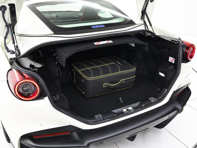 ポルトフィーノＭ Ｆ１　ＤＣＴ　ＬＥＤ付ステアリング　フェラーリ認定中古車　正規ディーラー車　メーカー保証付　フェラーリ・ロードサイドアシスタンス　Ｆｅｒｒａｒｉ　Ａｐｐｒｏｖｅｄ（11枚目）