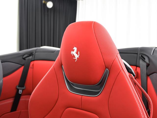 ポルトフィーノＭ Ｆ１　ＤＣＴ　ＬＥＤ付ステアリング　フェラーリ認定中古車　正規ディーラー車　メーカー保証付　フェラーリ・ロードサイドアシスタンス　Ｆｅｒｒａｒｉ　Ａｐｐｒｏｖｅｄ（16枚目）