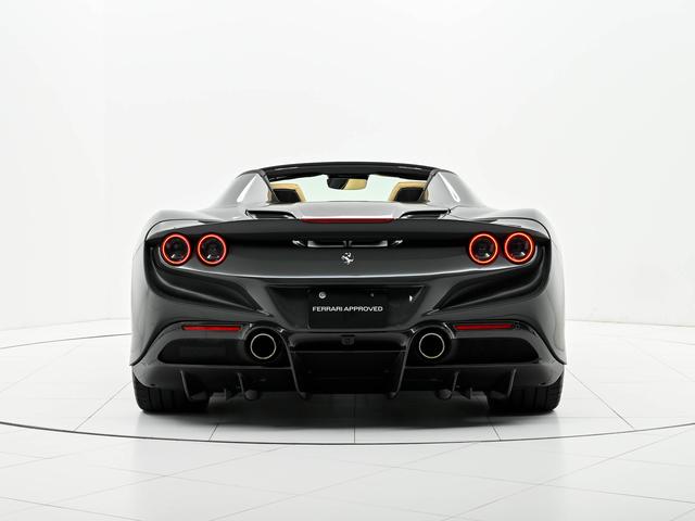 Ｆ８スパイダー Ｆ１　ＤＣＴ　Ｇｒｉｇｉｏ　Ｓｃｕｒｏ　フェラーリ認定中古車　正規ディーラー車　メーカー保証付　フェラーリ・ロードサイドアシスタンス　Ｆｅｒｒａｒｉ　Ａｐｐｒｏｖｅｄ（6枚目）