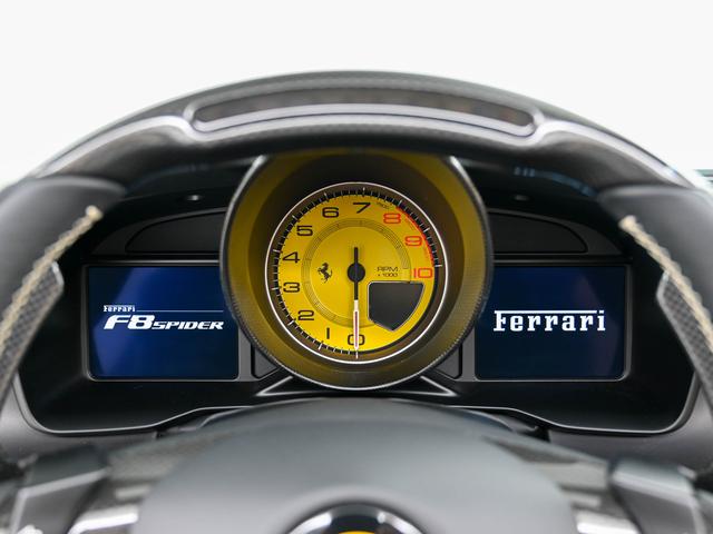Ｆ８スパイダー Ｆ１　ＤＣＴ　Ｇｒｉｇｉｏ　Ｓｃｕｒｏ　フェラーリ認定中古車　正規ディーラー車　メーカー保証付　フェラーリ・ロードサイドアシスタンス　Ｆｅｒｒａｒｉ　Ａｐｐｒｏｖｅｄ（12枚目）