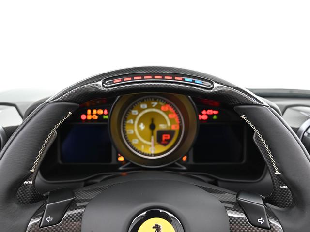 Ｆ８スパイダー Ｆ１　ＤＣＴ　Ｇｒｉｇｉｏ　Ｓｃｕｒｏ　フェラーリ認定中古車　正規ディーラー車　メーカー保証付　フェラーリ・ロードサイドアシスタンス　Ｆｅｒｒａｒｉ　Ａｐｐｒｏｖｅｄ（14枚目）