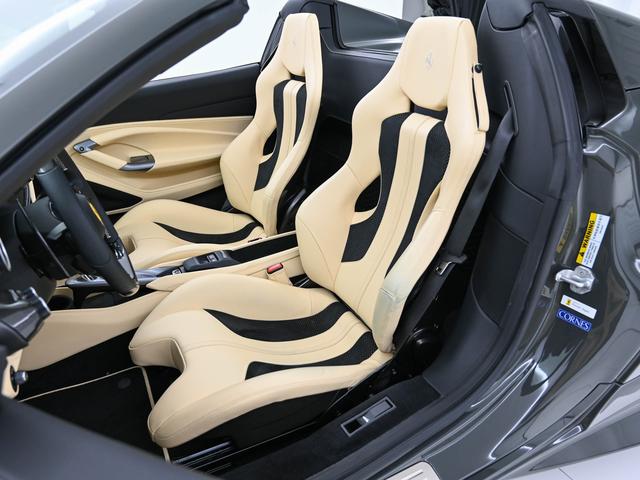 Ｆ８スパイダー Ｆ１　ＤＣＴ　Ｇｒｉｇｉｏ　Ｓｃｕｒｏ　フェラーリ認定中古車　正規ディーラー車　メーカー保証付　フェラーリ・ロードサイドアシスタンス　Ｆｅｒｒａｒｉ　Ａｐｐｒｏｖｅｄ（15枚目）