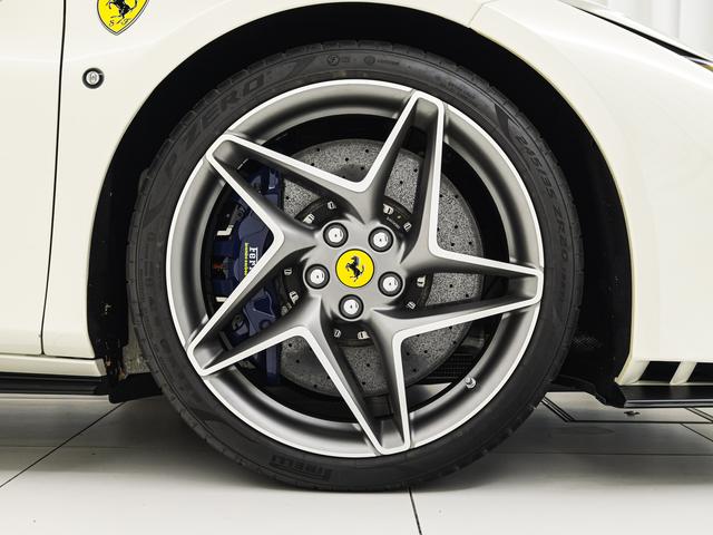 Ｆ８スパイダー Ｆ１　ＤＣＴ　ＢｉａｎｃｏＩｔａｌｉａ　フェラーリ認定中古車　正規ディーラー車　メーカー保証付　フェラーリ・ロードサイドアシスタンス　Ｆｅｒｒａｒｉ　Ａｐｐｒｏｖｅｄ（9枚目）