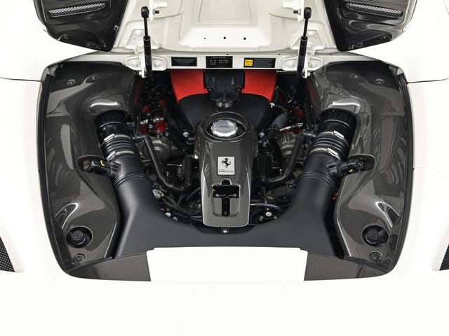 Ｆ８スパイダー Ｆ１　ＤＣＴ　ＢｉａｎｃｏＩｔａｌｉａ　フェラーリ認定中古車　正規ディーラー車　メーカー保証付　フェラーリ・ロードサイドアシスタンス　Ｆｅｒｒａｒｉ　Ａｐｐｒｏｖｅｄ（10枚目）