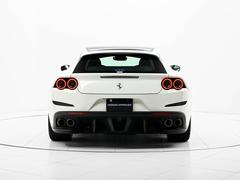 【純正品】Ferrari カーボン　フューエルリッド（GTC4ルッソ用） GTC4Lusso Genuine Accessories — Miller Motorcars Boutique