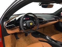 �����ϣã���������򤷤Ƥ���ޤ������å���ܡ��ɾ����Ϲ��ˤʤäƤ��ꡢ�ġ��ȥ󥫥顼�ˤʤäƤ��ꡢ���ʤʻž夬��Ǥ������ҤǤϥ��꡼�˥󥰤�»ܤ�������ʾ��֤ǥǥ�Х꡼�פ��ޤ��� 4