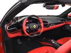 �����ϣң��������򤷤Ƥ���ޤ������å���ܡ��ɾ����ϥ֥�å��ˤʤäƤ���ġ��ȥ󥤥�ƥꥢ���顼�ȤʤäƤ���ޤ������ҤǤϥ��꡼�˥󥰤�»ܤ�������ʾ��֤Ǥ������ޤ��� 4