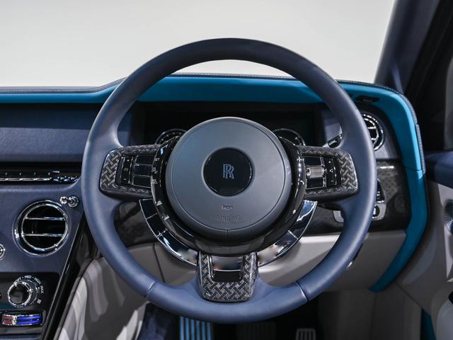 カリナン Ｂｌａｃｋ　Ｂａｄｇｅ　２０２２モデル　Ｂｌａｃｋ　Ｂａｄｇｅ　Ｃｕｌｌｉｎａｎ　Ｒｏｌｌｓ　Ｒｏｙｃｅ　認定中古車　Ｐｒｏｖｅｎａｎｃｅ　メーカー保証付　ロードサイド・アシスタンス（10枚目）