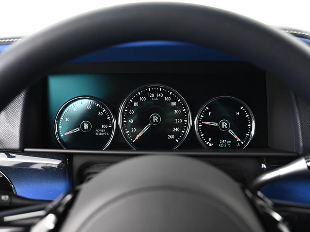 カリナン 　２０２４モデル　Ｂｌａｃｋ　Ｂａｄｇｅ　Ｃｕｌｌｉｎａｎ　Ｂｌｕｅ　Ｓｈａｄｏｗ　Ｐａｃｋａｇｅ　Ｒｏｌｌｓ　Ｒｏｙｃｅ　認定中古車　Ｐｒｏｖｅｎａｎｃｅ　メーカー保証付　ロードサイド・アシスタンス（20枚目）