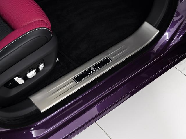 ゴースト ブラックバッジ 6.75 4WD 2023モデル Rolls Royce 認定中古車 Provenance メーカー保証付 ロードサイド・アシスタンス(21枚目)