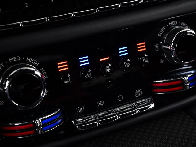 ゴースト ブラックバッジ 6.75 4WD 2023モデル Rolls Royce 認定中古車 Provenance メーカー保証付 ロードサイド・アシスタンス(34枚目)