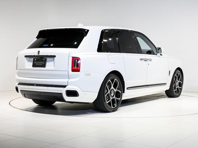 カリナン 2020モデルBlack Badge Cullinan Rolls Royce 認定中古車 Provenance メーカー保証付 ロードサイド・アシスタンス(5枚目)