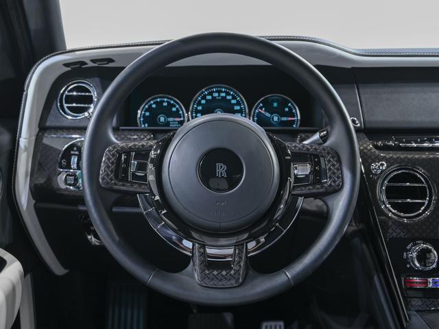 カリナン 2020モデルBlack Badge Cullinan Rolls Royce 認定中古車 Provenance メーカー保証付 ロードサイド・アシスタンス(11枚目)