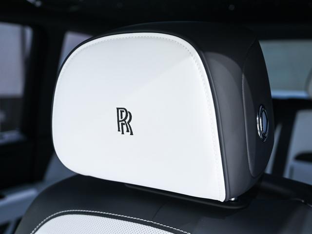 カリナン 2020モデルBlack Badge Cullinan Rolls Royce 認定中古車 Provenance メーカー保証付 ロードサイド・アシスタンス(16枚目)