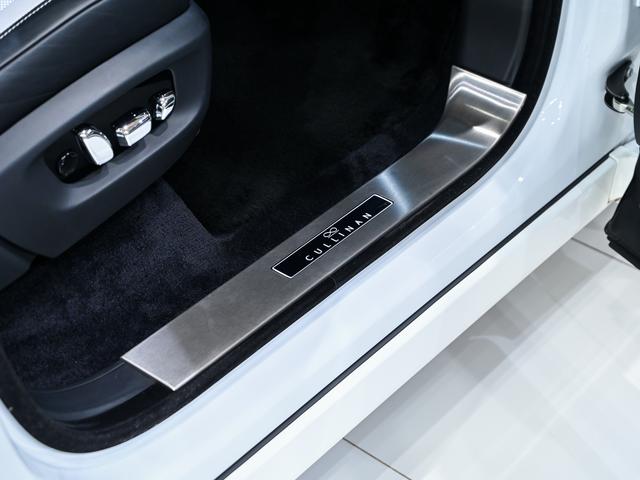 カリナン 2020モデルBlack Badge Cullinan Rolls Royce 認定中古車 Provenance メーカー保証付 ロードサイド・アシスタンス(19枚目)