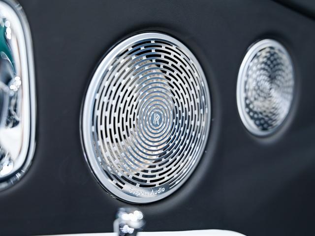 カリナン 2020モデルBlack Badge Cullinan Rolls Royce 認定中古車 Provenance メーカー保証付 ロードサイド・アシスタンス(20枚目)