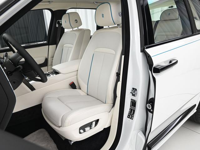 カリナン 6.75 4WD 2025モデル Rolls Royce 認定中古車 Provenance メーカー保証付 ロードサイド・アシスタンス(11枚目)