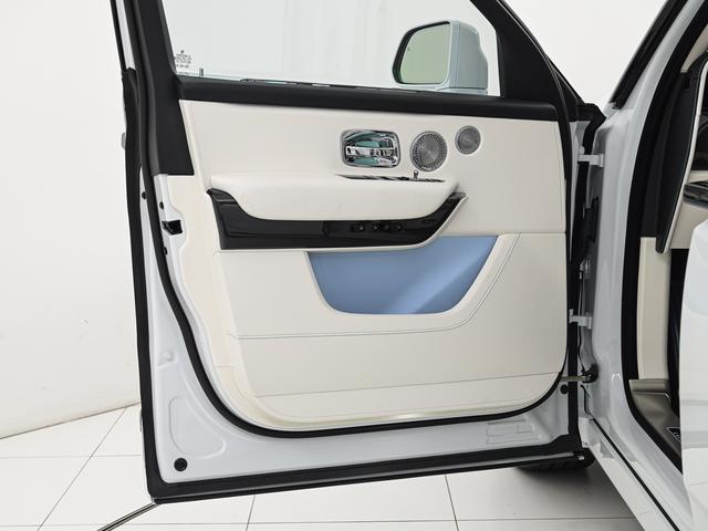 カリナン 6.75 4WD 2025モデル Rolls Royce 認定中古車 Provenance メーカー保証付 ロードサイド・アシスタンス(28枚目)