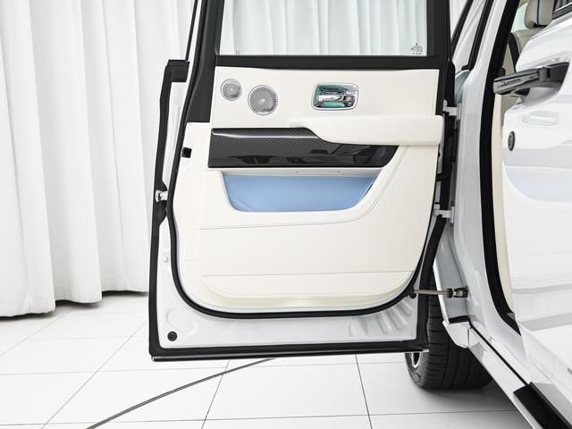 カリナン 6.75 4WD 2025モデル Rolls Royce 認定中古車 Provenance メーカー保証付 ロードサイド・アシスタンス(30枚目)