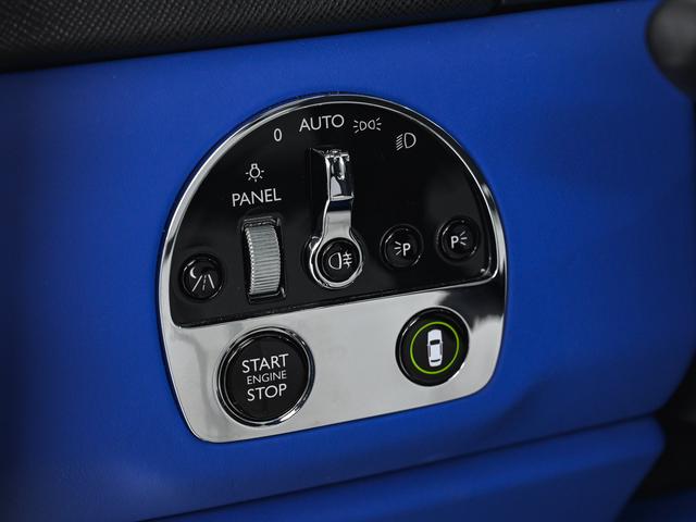 カリナン 2023モデル Cullinan Rolls Royce 認定中古車 Provenance メーカー保証付 ロードサイド・アシスタンス(21枚目)