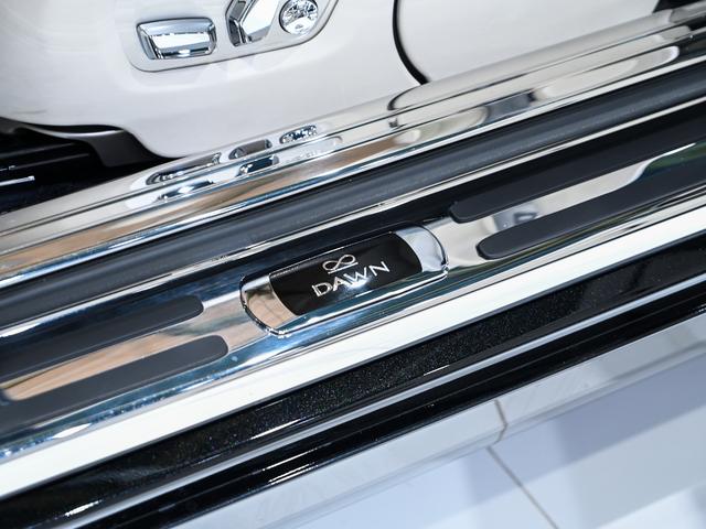 ドーン Black Badge Dawn(19枚目)