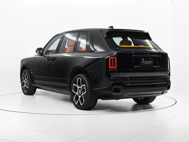 カリナン 2025モデル Black Badge Cullinan Series2(5枚目)
