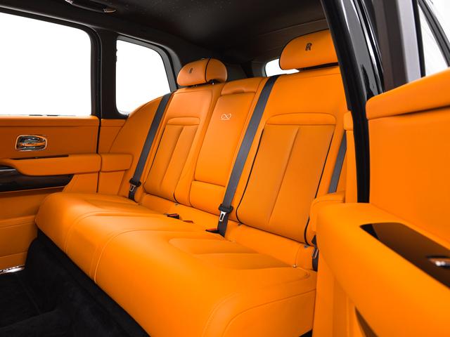 カリナン 2025モデル Black Badge Cullinan Series2(12枚目)