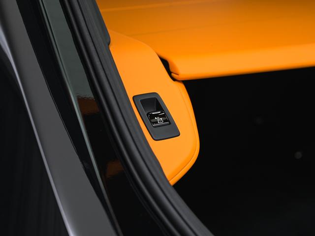 カリナン 2025モデル Black Badge Cullinan Series2(24枚目)