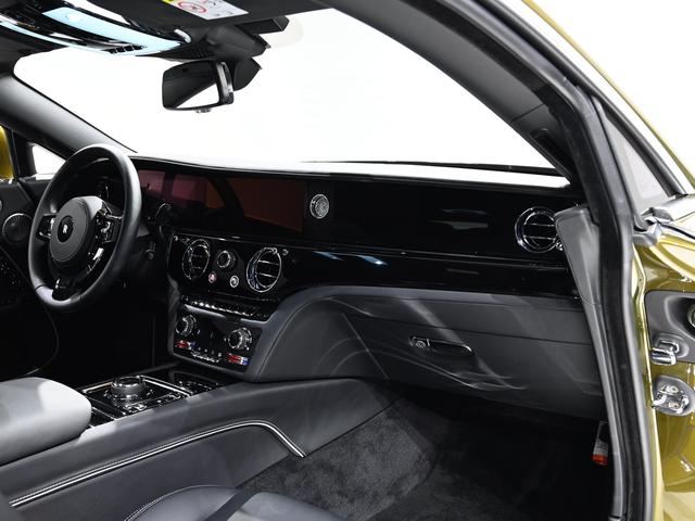 スペクター 　２０２４モデル　ＳＰＥＣＴＲＥ　Ｒｏｌｌｓ　Ｒｏｙｃｅ　認定中古車　Ｐｒｏｖｅｎａｎｃｅ　メーカー保証付　ロードサイド・アシスタンス（16枚目）