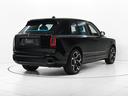2025年モデル、Black Badge Cullinan Series 2です。Black Badgeは、伝統的なラグジュアリーに革新的なスポーティネスを融合させた特別なシリーズ