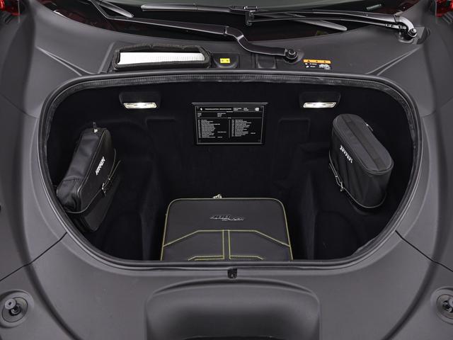 F8スパイダー F1 DCT アップルカープレイ フェラーリ認定中古車 メーカー保証付 フェラーリ・ロードサイドアシスタンス Ferrari Approved(11枚目)