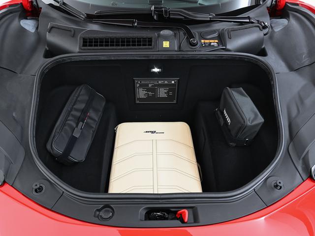 ２９６ＧＴＳ 　Ｆ１　ＤＣＴ　左Ｈ　リフター　ＣａｒＰｌａｙ　Ｈｉ－Ｆｉサウンド　ＡＦＳ　ＬＥＤカーボンステア　カーボン製アッパートンネル　クローム２０ＡＷ　ベンチレーションシート　ＳＦエンブレム（33枚目）