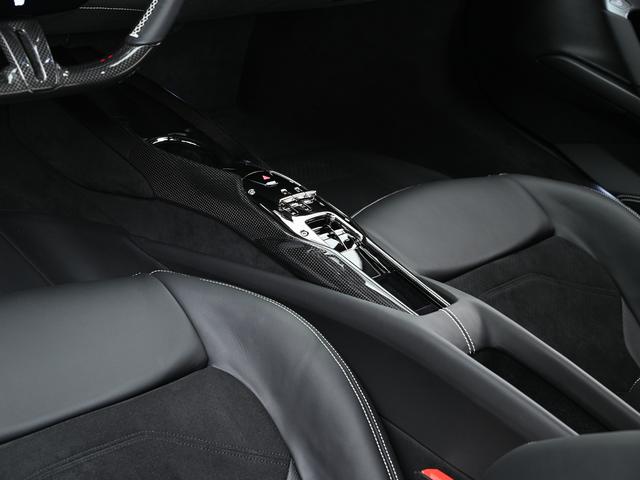 ２９６ＧＴＢ Ｆ１　ＤＣＴ　左Ｈ　リフター　クラシックカラー　フェラーリ認定中古車　メーカー保証付　フェラーリ・ロードサイドアシスタンス　Ｆｅｒｒａｒｉ　Ａｐｐｒｏｖｅｄ（28枚目）
