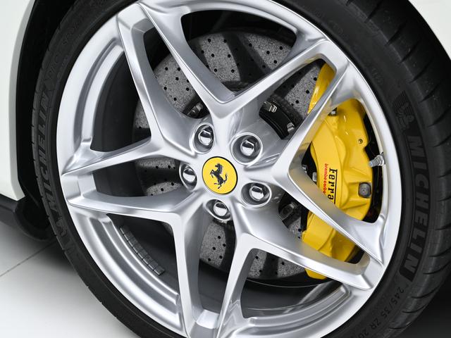 ローマ Ｆ１　ＤＣＴ　左Ｈ　マグネライド　フェラーリ認定中古車　メーカー保証付　フェラーリ・ロードサイドアシスタンス　Ｆｅｒｒａｒｉ　Ａｐｐｒｏｖｅｄ（18枚目）