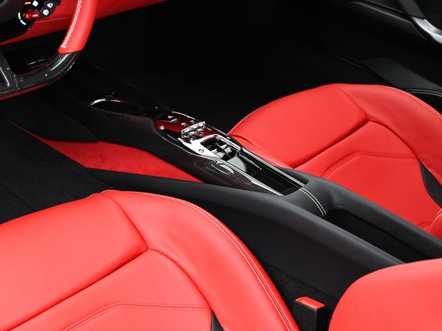 296GTB F1 DCT 左H Apple Carplay フェラーリ認定中古車 メーカー保証付 フェラーリ・ロードサイドアシスタンス Ferrari Approved(28枚目)