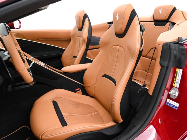 ローマスパイダー F1 DCT 左H フェラーリ認定中古車 メーカー保証付 フェラーリ・ロードサイドアシスタンス Ferrari Approved(3枚目)