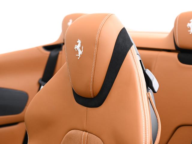 ローマスパイダー F1 DCT 左H フェラーリ認定中古車 メーカー保証付 フェラーリ・ロードサイドアシスタンス Ferrari Approved(19枚目)