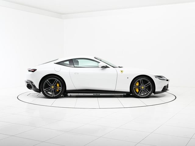 ローマ Ｆ１　ＤＣＴ　右Ｈ　カーボンＦＳＲ　フェラーリ認定中古車　メーカー保証付　フェラーリ・ロードサイドアシスタンス　Ｆｅｒｒａｒｉ　Ａｐｐｒｏｖｅｄ（11枚目）