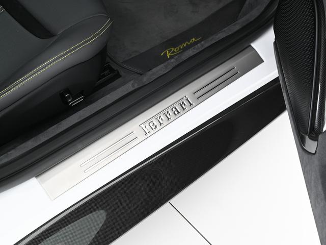 ローマ Ｆ１　ＤＣＴ　右Ｈ　カーボンＦＳＲ　フェラーリ認定中古車　メーカー保証付　フェラーリ・ロードサイドアシスタンス　Ｆｅｒｒａｒｉ　Ａｐｐｒｏｖｅｄ（29枚目）