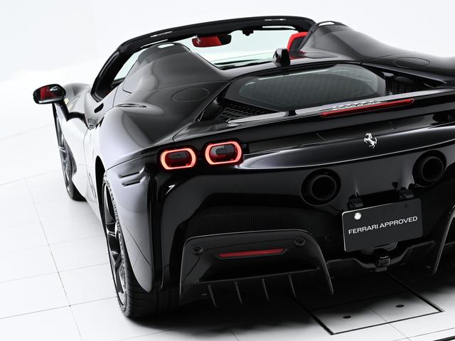 SF90スパイダー F1 DCT E4WD 左H Apple Carplay フェラーリ認定中古車 メーカー保証付 フェラーリ・ロードサイドアシスタンス Ferrari Approved(14枚目)