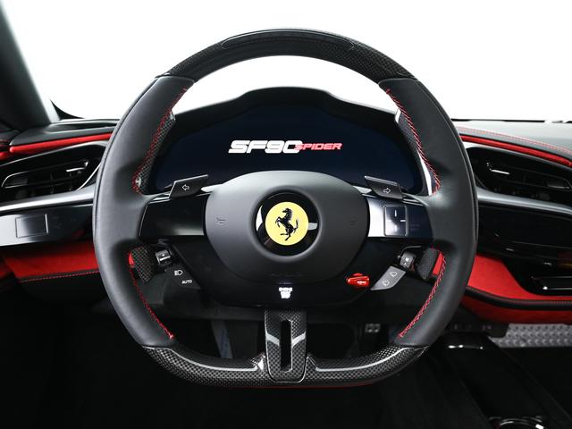 SF90スパイダー F1 DCT E4WD 左H Apple Carplay フェラーリ認定中古車 メーカー保証付 フェラーリ・ロードサイドアシスタンス Ferrari Approved(20枚目)