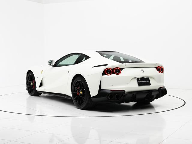 ８１２スーパーファスト Ｆ１　ＤＣＴ　右Ｈ　ＬＥＤ付きカーボン製ドライバーゾーン　フェラーリ認定中古車　メーカー保証付　フェラーリ・ロードサイドアシスタンス　Ｆｅｒｒａｒｉ　Ａｐｐｒｏｖｅｄ（10枚目）