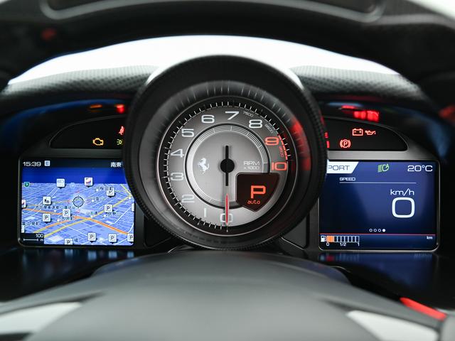 ８１２スーパーファスト Ｆ１　ＤＣＴ　右Ｈ　ＬＥＤ付きカーボン製ドライバーゾーン　フェラーリ認定中古車　メーカー保証付　フェラーリ・ロードサイドアシスタンス　Ｆｅｒｒａｒｉ　Ａｐｐｒｏｖｅｄ（23枚目）