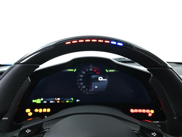 ＳＦ９０ストラダーレ アセット　フィオラノ　Ｆ１　ＤＣＴ　Ｅ４ＷＤ　左Ｈ　フェラーリ認定中古車　メーカー保証付　フェラーリ・ロードサイドアシスタンス　Ｆｅｒｒａｒｉ　Ａｐｐｒｏｖｅｄ（21枚目）